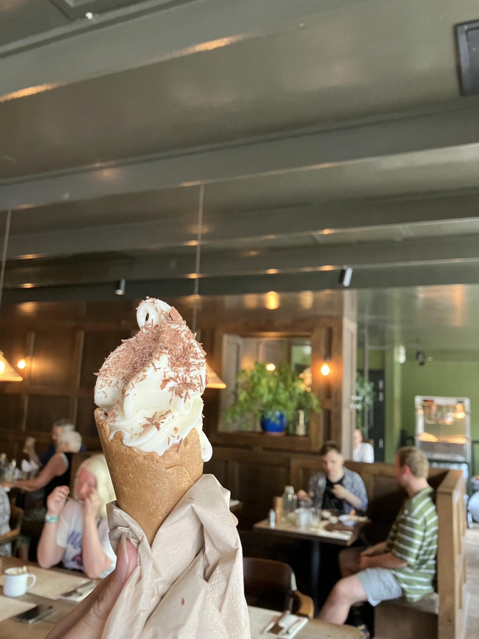 ロンドンの『FLAT IRON STEAK』 安くて美味い！人気のステーキチェーンでランチ！注文方法から店内の様子をレビューキングスクロス駅周辺【ロンドングルメ】 Er.たまりんの旅ログ