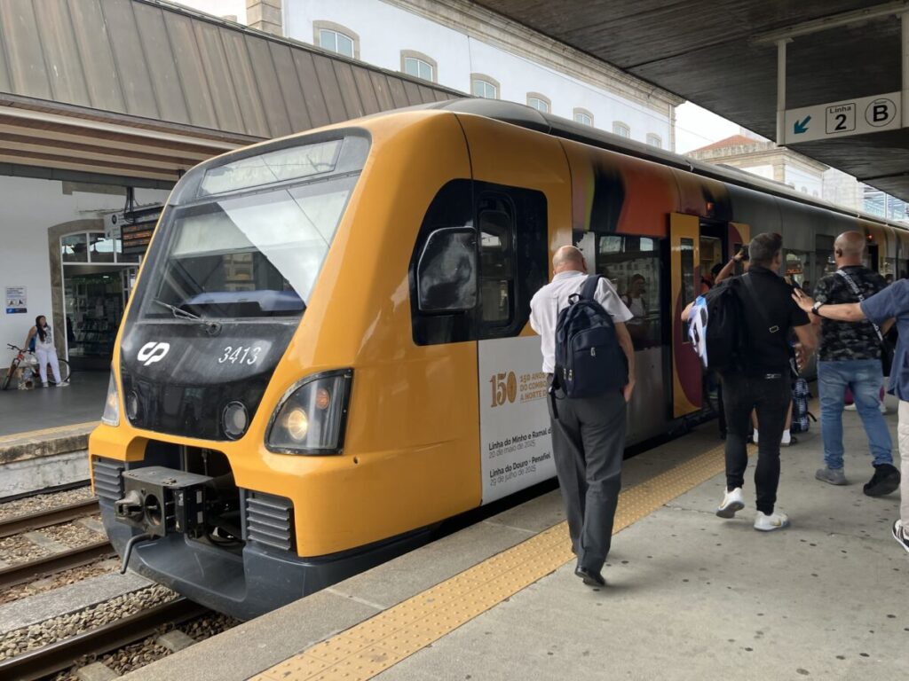 近郊列車