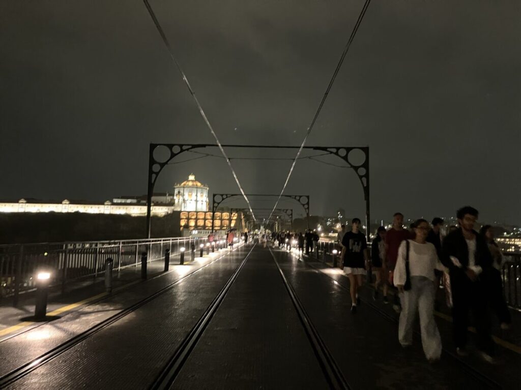 夜の橋